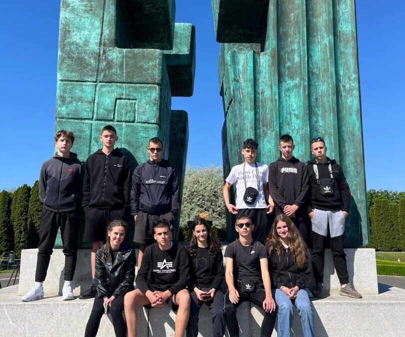 Posjet učenika 8. razreda Vukovaru