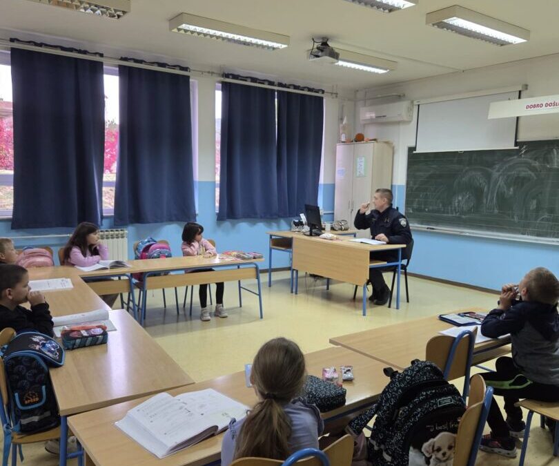 Čuvajte nas, pazite nas…